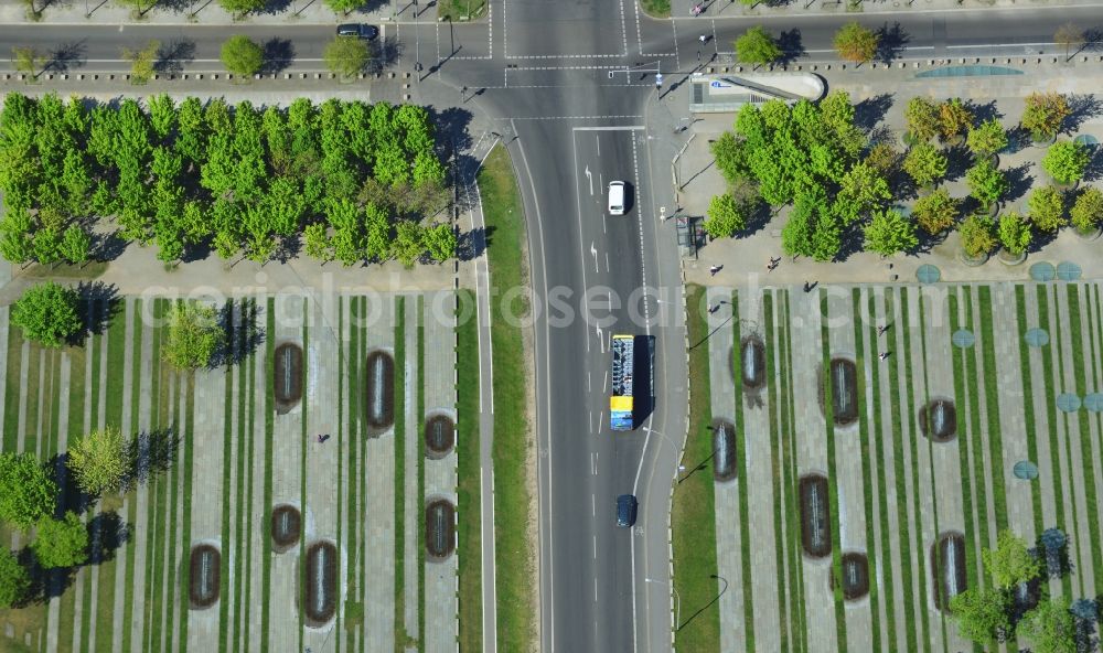 Berlin Mitte from the bird's eye view: Landscape rows of trees on the forum at the chancellery in Berlin - Mitte