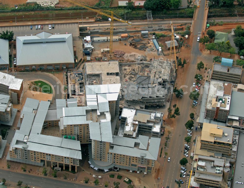 Aerial image Pretoria - Blick auf das teilweise noch im Bau befindliche Erschließungsprojekt The Fields im Stadtteil Hatfield. Hier entstehen Wohnungen, Einkaufsmöglichkeiten und Konferenzräume. Zielgruppe sind besonders Studenten der nahegelegenen Universität. View of the still partially under construction, development project The Fields in the district Hatfield.