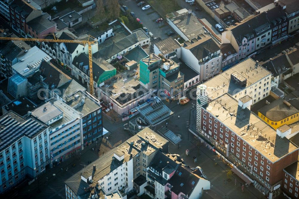 Aerial photograph Oberhausen - Demolition area of the former Kaiser & Ganz- Building in the Sterkrade part of Oberhausen in the state of North Rhine-Westphalia. A new residential and shopping buildings is planned