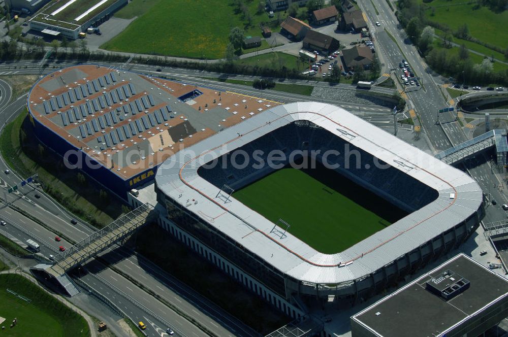 St. Gallen from the bird's eye view: Blick auf die Baustelle der AFG Arena, sie ist das künftige Fussballstadion des FC St. Gallen im Westen der Stadt St. Gallen.Am 14. September 2005 erfolgte nach fast zehnjähriger Planung der Spatenstich für die AFG Arena mit einem Fassungsvermögen von 20'300 Zuschauern. Davon entfallen 15'530 auf Sitzplätze und 4'770 auf Stehplätze. Für internationale Spiele können die 4'770 Stehplätze in 2'578 Sitzplätze umgewandelt werden, sodass eine Sitzplatzkapazität von 18'117 entsteht. benannt nach der AFG Arbonia-Forster-Holding mit Sitz in Arbon. Es ist das erste Schweizer Stadion, welches nach einem kommerziellen Unternehmen benannt wird. Das vorher unter dem Arbeitstitel Stadion West benannte Stadion soll ab 2008 das als Dauerprovisorium erweiterte Espenmoos ablösen.