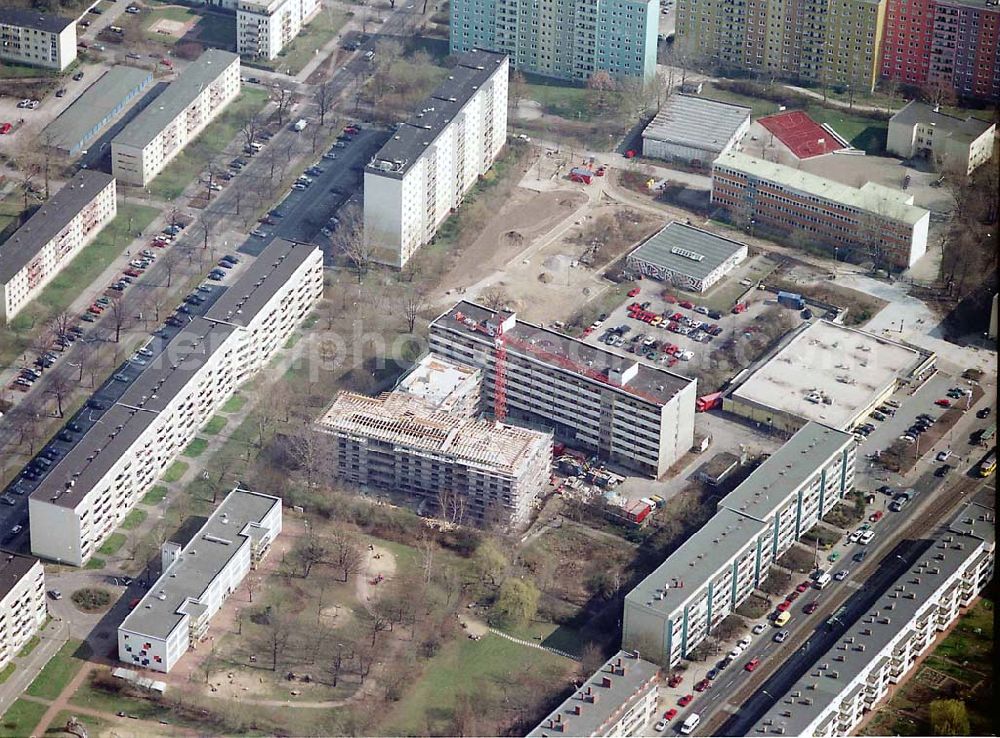 Berlin-Weißensee from the bird's eye view: Baustelle der Albert-Schweizer-Stiftung auf dem Gelände des Altenpflegeheimes an der Buschallee in Berlin Weißensee