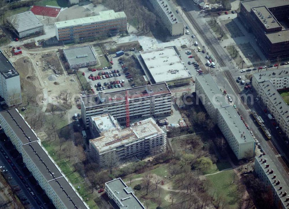 Berlin-Weißensee from the bird's eye view: Baustelle der Albert-Schweizer-Stiftung auf dem Gelände des Altenpflegeheimes an der Buschallee in Berlin Weißensee