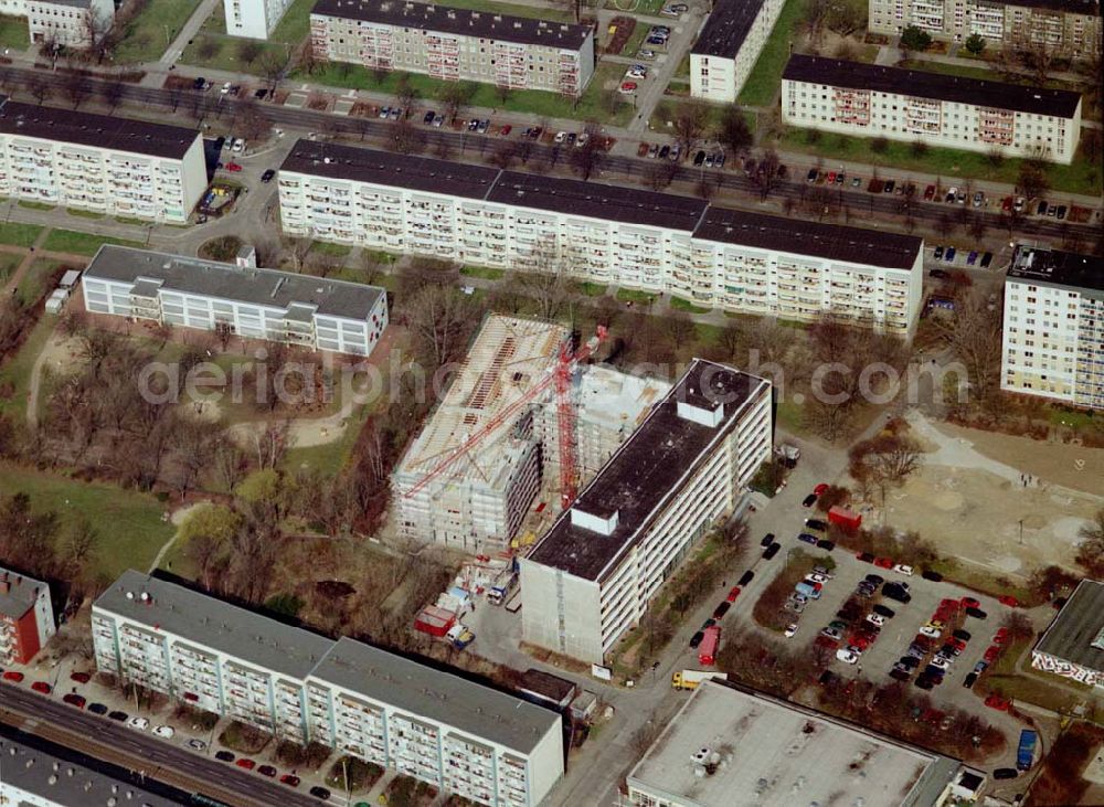 Aerial image Berlin-Weißensee - Baustelle der Albert-Schweizer-Stiftung auf dem Gelände des Altenpflegeheimes an der Buschallee in Berlin Weißensee