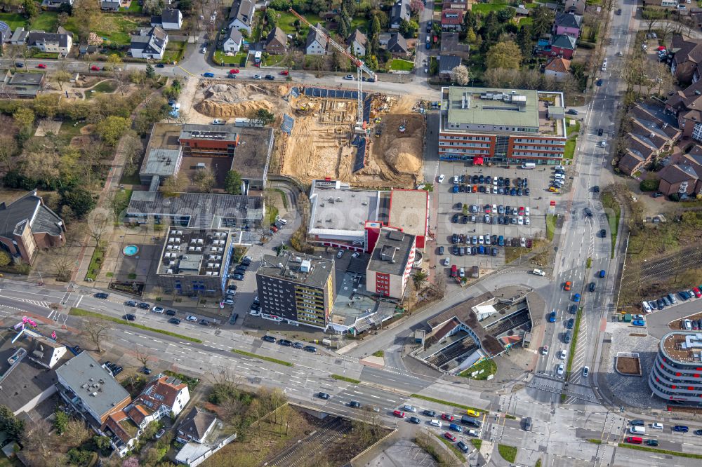 Aerial image Duisburg - Construction site from the construction of a senior and age-appropriate residential complex on street Sittardsberger Allee - Swakopmunder Strasse in the district Huckingen in Duisburg at Ruhrgebiet in the state North Rhine-Westphalia, Germany