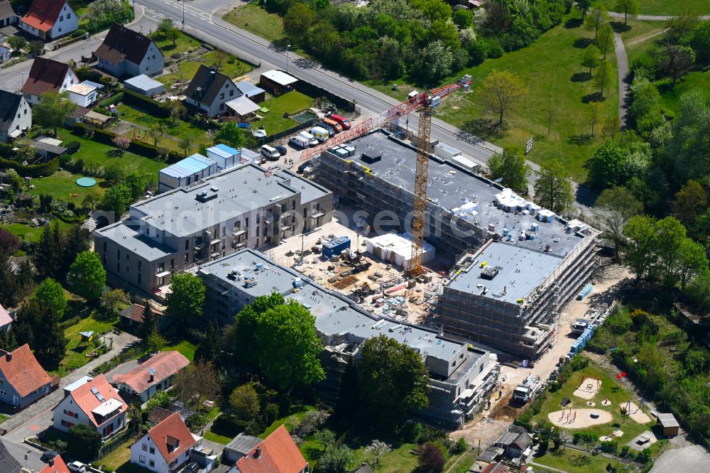 Wolfsburg from the bird's eye view: Construction site from the construction of a senior and age-appropriate residential complex SCHOeNES LEBEN on Sandkruggaerten on street Sandkrugstrasse in the district Reislingen in Wolfsburg in the state Lower Saxony, Germany