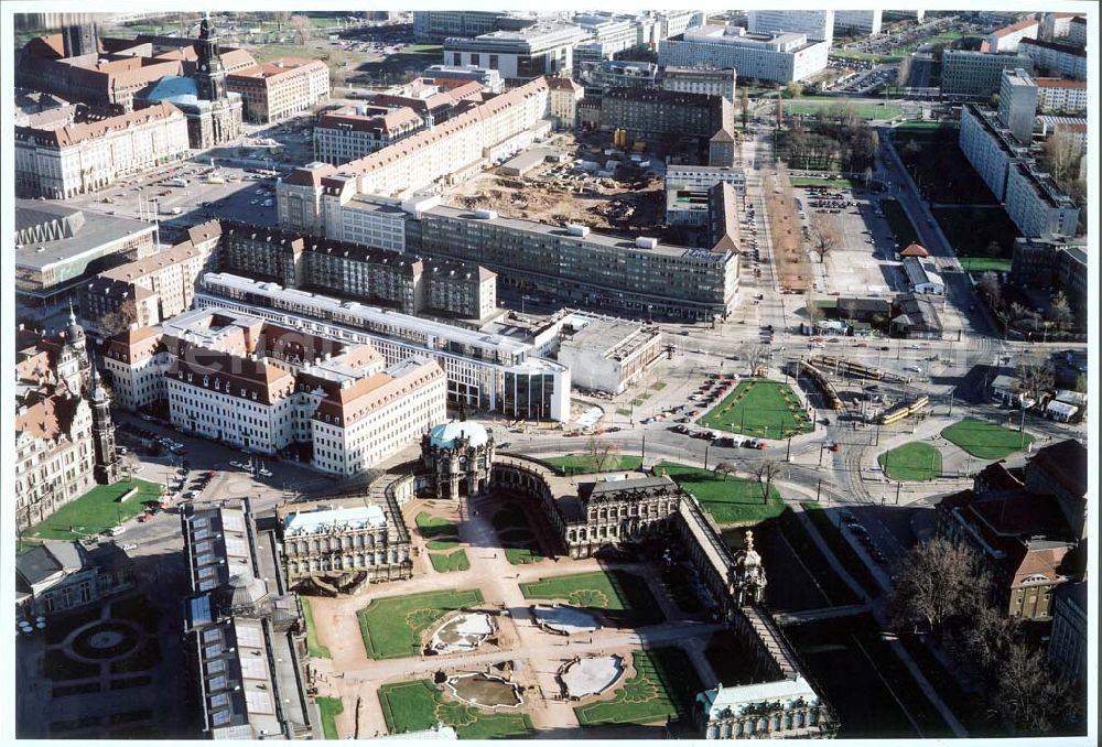 Dresden / Sachsen from above - Baustelle der Altmarkt-Galerie der ECE in der Dresdner Innenstadt.