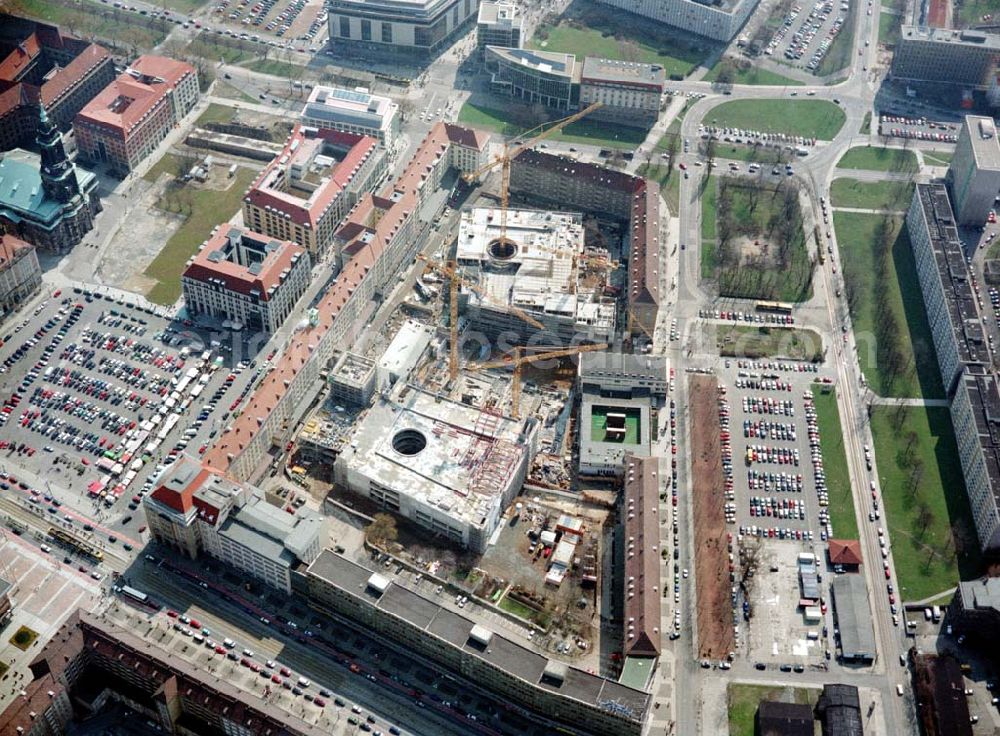 Aerial photograph Dresden - Baustelle der Altmarkt-Galerie der ECE in der Dresdner Innenstadt.