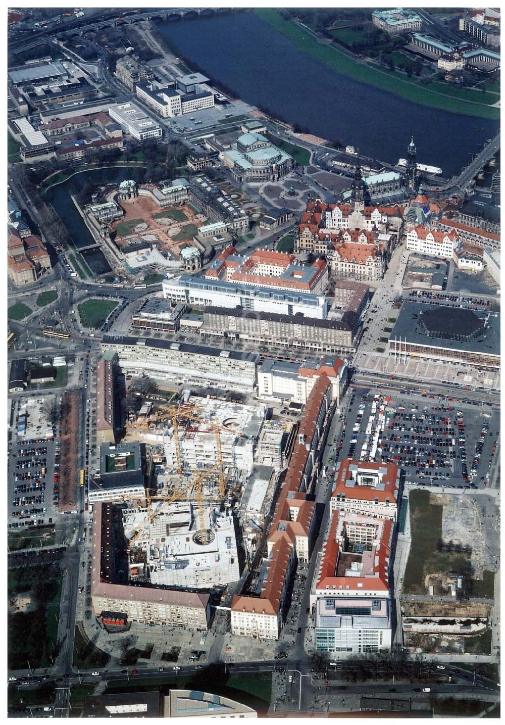 Aerial image Dresden - Baustelle der Altmarkt-Galerie der ECE in der Dresdner Innenstadt.