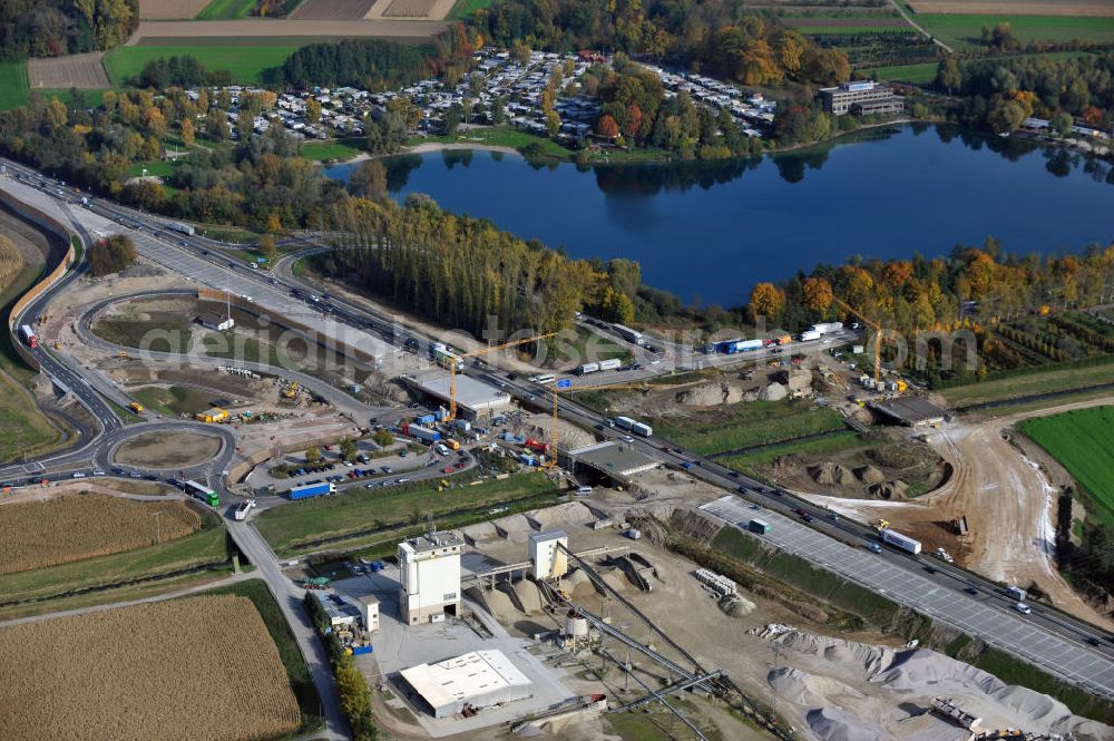 Aerial image Achern - Baustelle Autobahn A 5 bei Achern für einen sechsstreifigen Ausbau durch das Wolfgang Gerbere Konsortium Via Solutions Südwest. Bauausführung erfolgt durch die Arbeitsgemeinschaft / ARGE VCS BAB A5, ein Zusammenschluß der Firmen EUROVIA, F. Kirchhoff Straßenbau und Reif Bauunternehmung. Hier die Anschlussstelle AS Achern Construction area at the freeway / motorway A 5 for a 6-streaky removal.