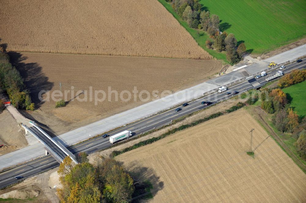 Achern from above - Baustelle Autobahn A 5 bei Achern für einen sechsstreifigen Ausbau durch das Wolfgang Gerbere Konsortium Via Solutions Südwest. Bauausführung erfolgt durch die Arbeitsgemeinschaft / ARGE VCS BAB A5, ein Zusammenschluß der Firmen EUROVIA, F. Kirchhoff Straßenbau und Reif Bauunternehmung. Hier die Anschlussstelle AS Achern Construction area at the freeway / motorway A 5 for a 6-streaky removal.