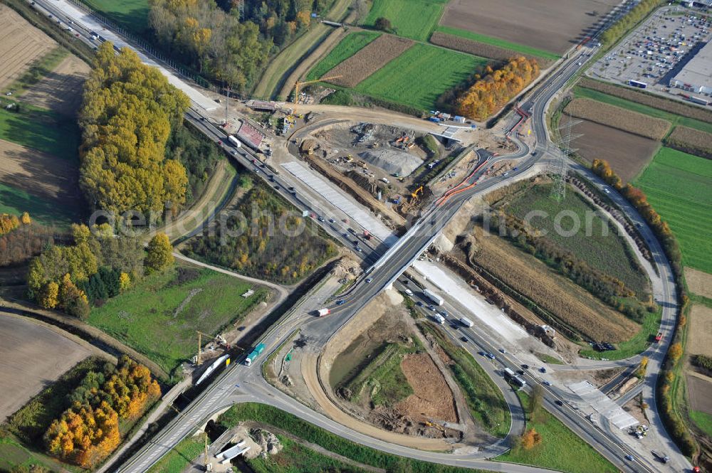 Bühl-Oberbruch from the bird's eye view: Baustelle Autobahn A 5 bei Oberbruch für einen sechsstreifigen Ausbau durch das Wolfgang Gerbere Konsortium Via Solutions Südwest. Bauausführung erfolgt durch die Arbeitsgemeinschaft / ARGE VCS BAB A5, ein Zusammenschluß der Firmen EUROVIA, F. Kirchhoff Straßenbau und Reif Bauunternehmung. Construction area at the freeway / motorway A 5 for a 6-streaky removal.