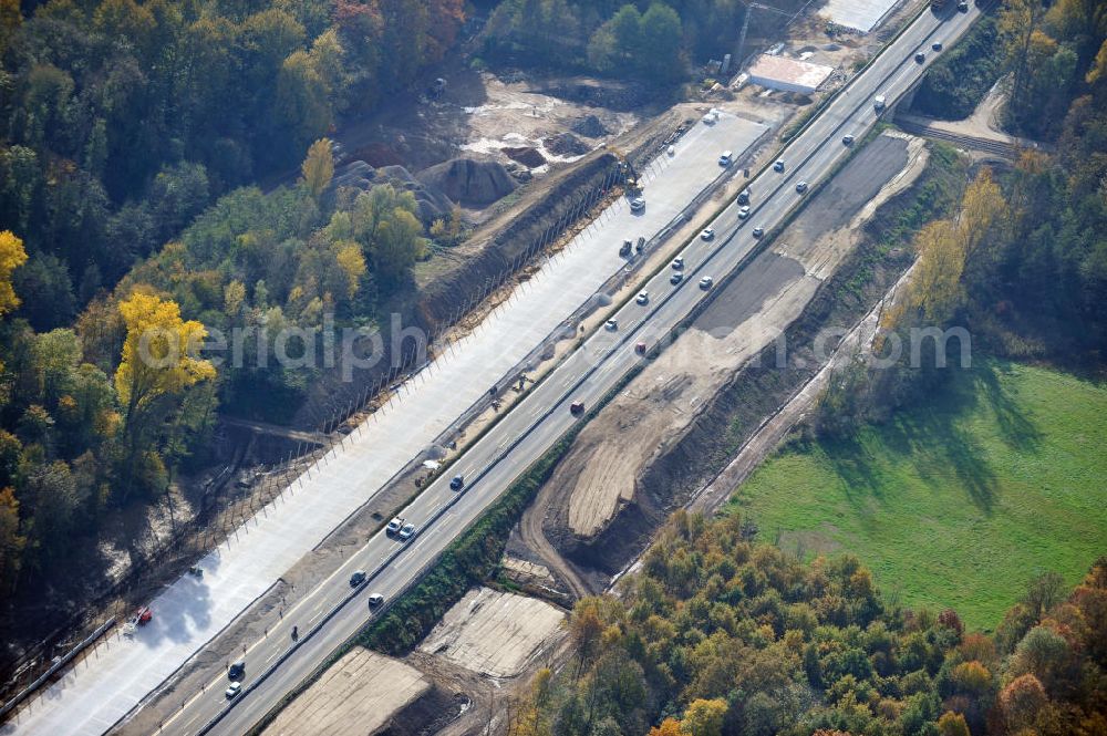 Bühl-Oberbruch from the bird's eye view: Baustelle Autobahn A 5 bei Oberbruch für einen sechsstreifigen Ausbau durch das Wolfgang Gerbere Konsortium Via Solutions Südwest. Bauausführung erfolgt durch die Arbeitsgemeinschaft / ARGE VCS BAB A5, ein Zusammenschluß der Firmen EUROVIA, F. Kirchhoff Straßenbau und Reif Bauunternehmung. Construction area at the freeway / motorway A 5 for a 6-streaky removal.