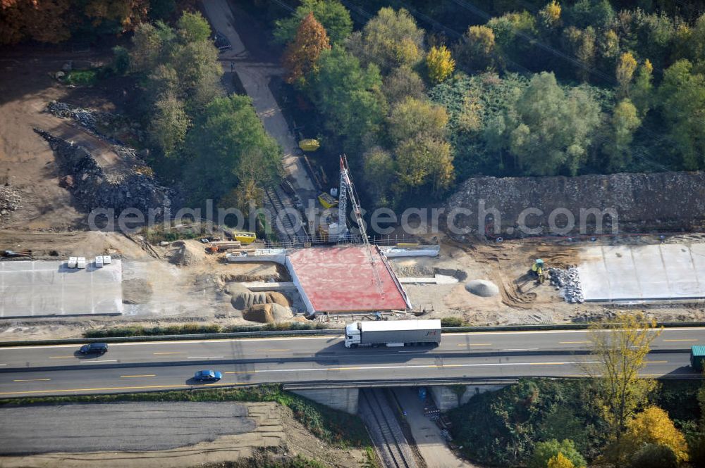 Aerial image Bühl-Oberbruch - Baustelle Autobahn A 5 bei Oberbruch für einen sechsstreifigen Ausbau durch das Wolfgang Gerbere Konsortium Via Solutions Südwest. Bauausführung erfolgt durch die Arbeitsgemeinschaft / ARGE VCS BAB A5, ein Zusammenschluß der Firmen EUROVIA, F. Kirchhoff Straßenbau und Reif Bauunternehmung. Construction area at the freeway / motorway A 5 for a 6-streaky removal.