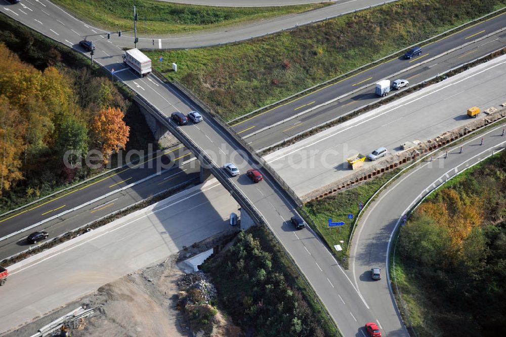 Aerial image Offenburg - Baustelle Autobahn A 5 bei Offenburg für einen sechsstreifigen Ausbau durch das Wolfgang Gerbere Konsortium Via Solutions Südwest. Bauausführung erfolgt durch die Arbeitsgemeinschaft / ARGE VCS BAB A5, ein Zusammenschluß der Firmen EUROVIA, F. Kirchhoff Straßenbau und Reif Bauunternehmung. Construction area at the freeway / motorway A 5 for a 6-streaky removal.