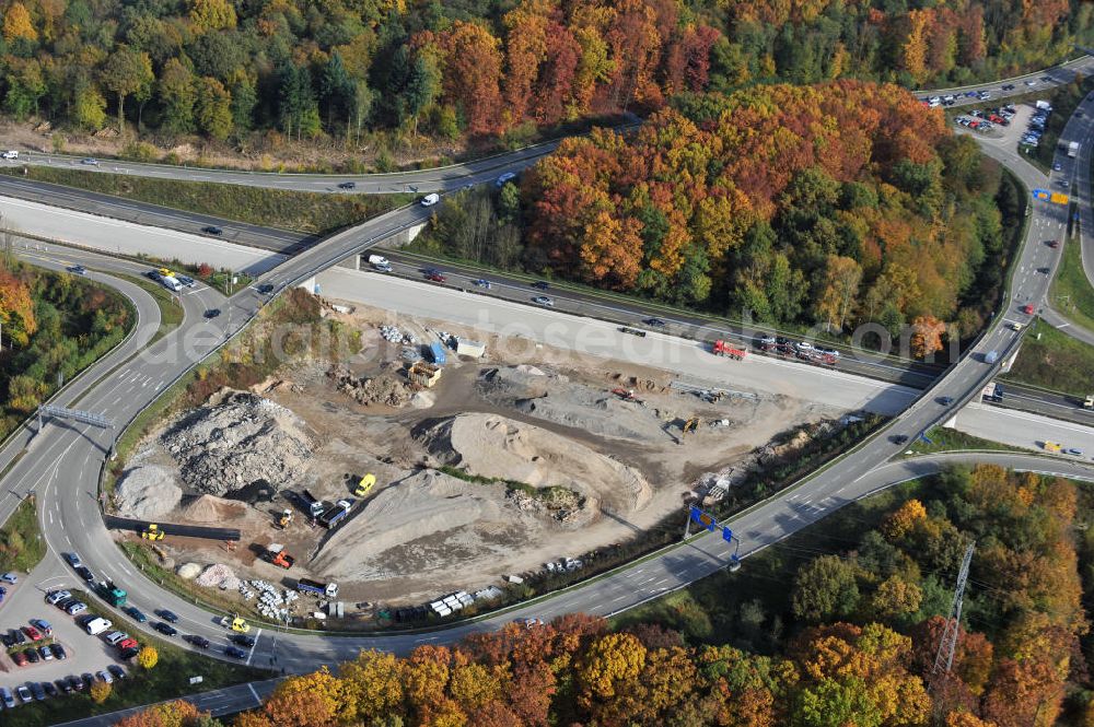 Aerial image Offenburg - Baustelle Autobahn A 5 bei Offenburg für einen sechsstreifigen Ausbau durch das Wolfgang Gerbere Konsortium Via Solutions Südwest. Bauausführung erfolgt durch die Arbeitsgemeinschaft / ARGE VCS BAB A5, ein Zusammenschluß der Firmen EUROVIA, F. Kirchhoff Straßenbau und Reif Bauunternehmung. Construction area at the freeway / motorway A 5 for a 6-streaky removal.