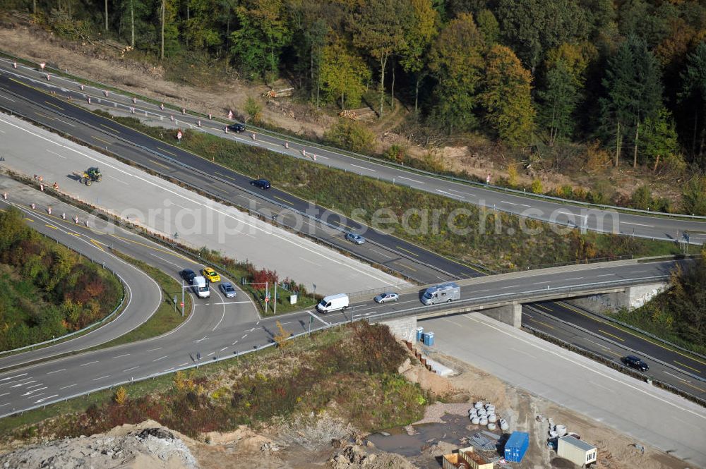 Offenburg from above - Baustelle Autobahn A 5 bei Offenburg für einen sechsstreifigen Ausbau durch das Wolfgang Gerbere Konsortium Via Solutions Südwest. Bauausführung erfolgt durch die Arbeitsgemeinschaft / ARGE VCS BAB A5, ein Zusammenschluß der Firmen EUROVIA, F. Kirchhoff Straßenbau und Reif Bauunternehmung. Construction area at the freeway / motorway A 5 for a 6-streaky removal.