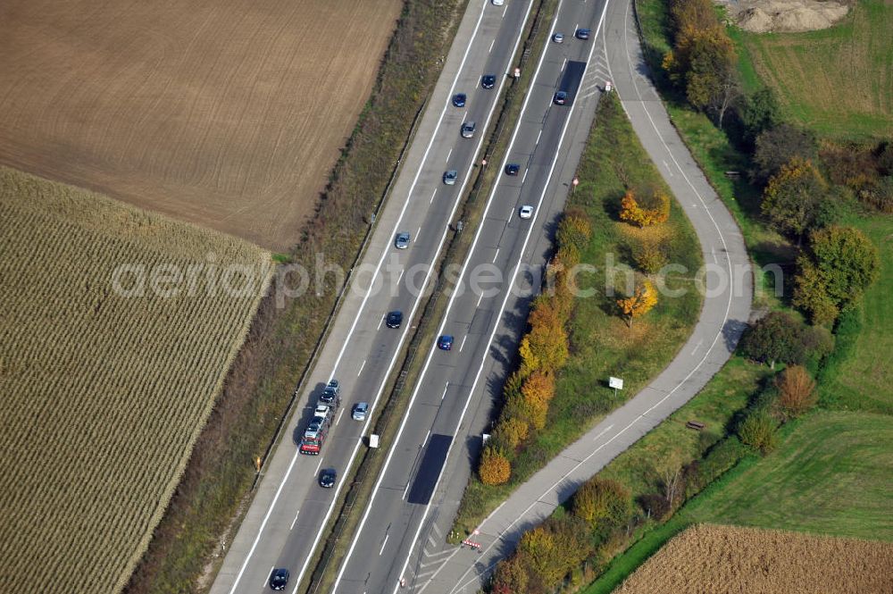 Wagshurst from the bird's eye view: Baustelle Autobahn A 5 bei Wagshurst für einen sechsstreifigen Ausbau durch das Wolfgang Gerbere Konsortium Via Solutions Südwest. Bauausführung erfolgt durch die Arbeitsgemeinschaft / ARGE VCS BAB A5, ein Zusammenschluß der Firmen EUROVIA, F. Kirchhoff Straßenbau und Reif Bauunternehmung. Construction area at the freeway / motorway A 5 for a 6-streaky removal.