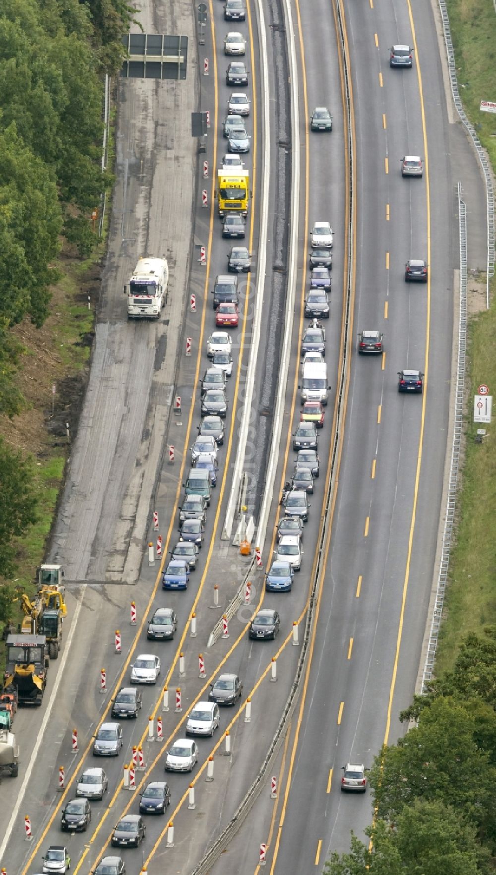 Aerial photograph Dortmund - Construction site on the motorway A40 junction Luetgendortmund in Dortmund in the Ruhr area in North Rhine-Westphalia