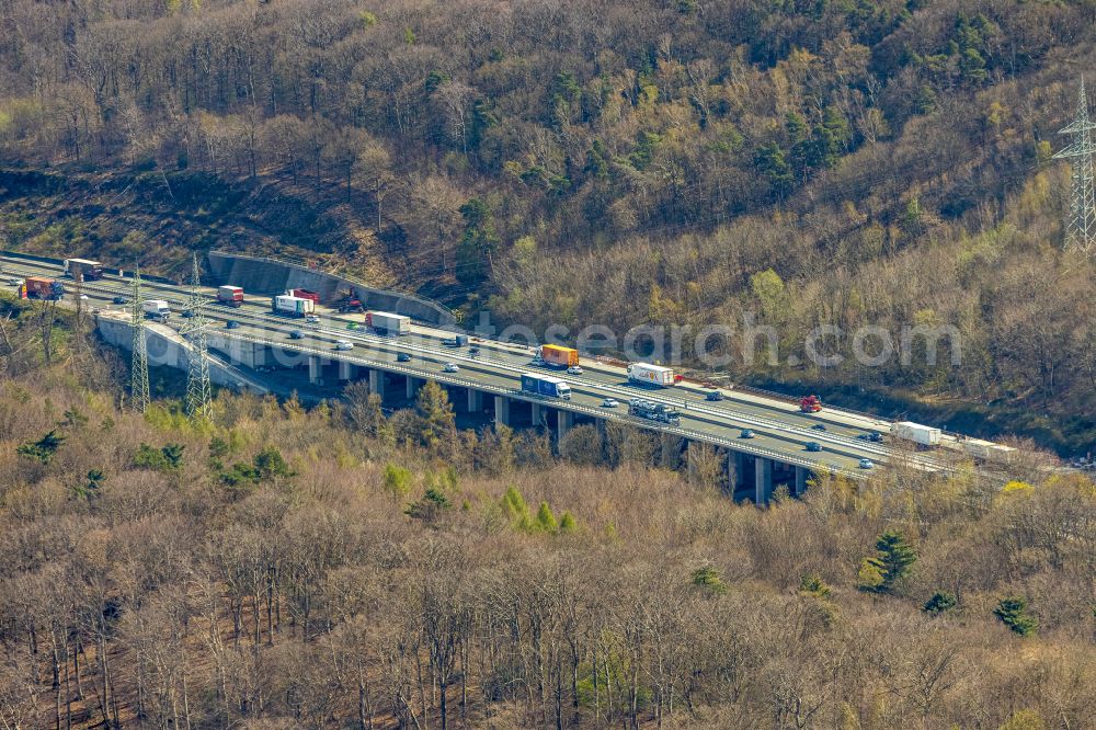 Aerial photograph Hagen - Construction site for the new building of Routing and traffic lanes over the highway bridge in the motorway A 1 in Hagen in the state North Rhine-Westphalia, Germany