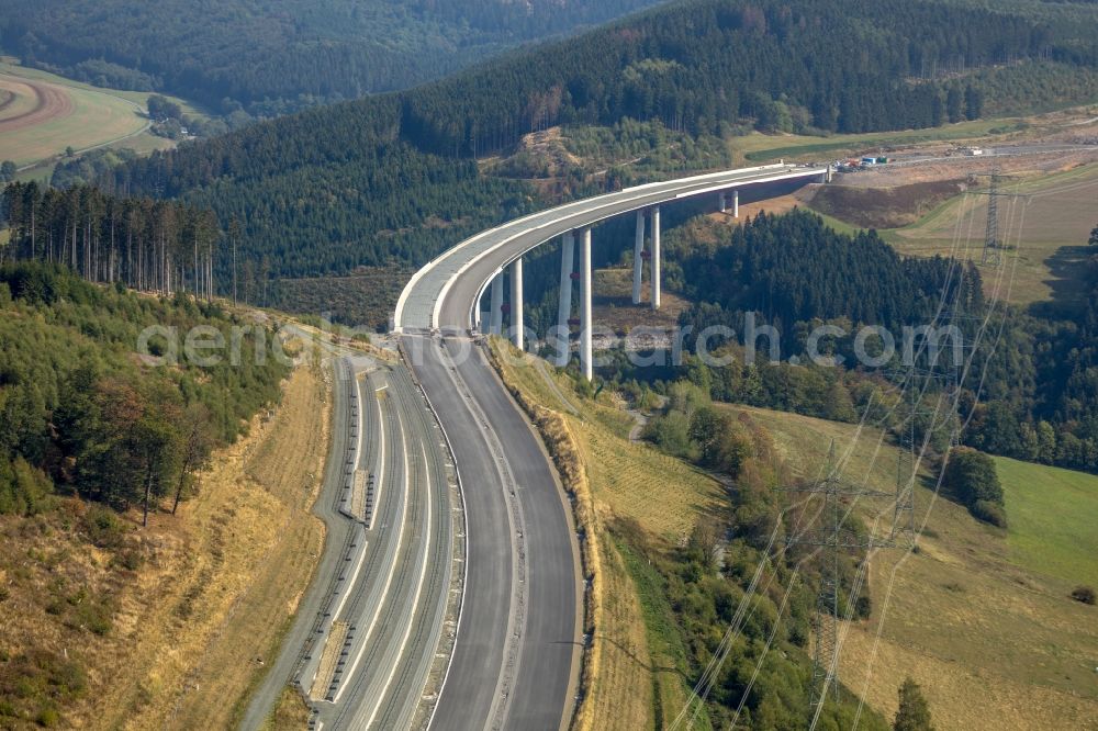 Aerial image Bestwig - Construction site for the new building of Routing and traffic lanes over the highway bridge in the motorway A 46 - B480n Neue Ruhrtalbruecke Bermecke in Bestwig in the state North Rhine-Westphalia