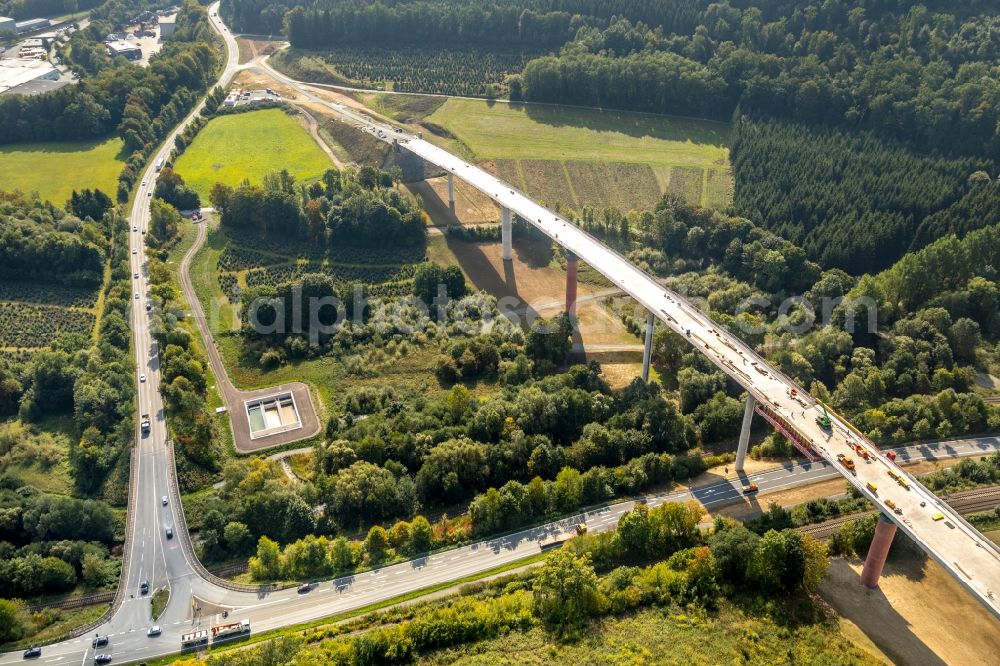 Bestwig from above - Construction site for the new building of Routing and traffic lanes over the highway bridge in the motorway A 46 - B480n Neue Ruhrtalbruecke Bermecke in Bestwig in the state North Rhine-Westphalia