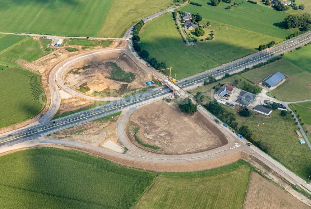 Emmerich am Rhein from above - Construction site for the new building of Routing and traffic lanes over the highway bridge in the motorway A 3 and einer neuen Autobahnauffahrt on Netterschdensche Strasse in Emmerich am Rhein in the state North Rhine-Westphalia, Germany