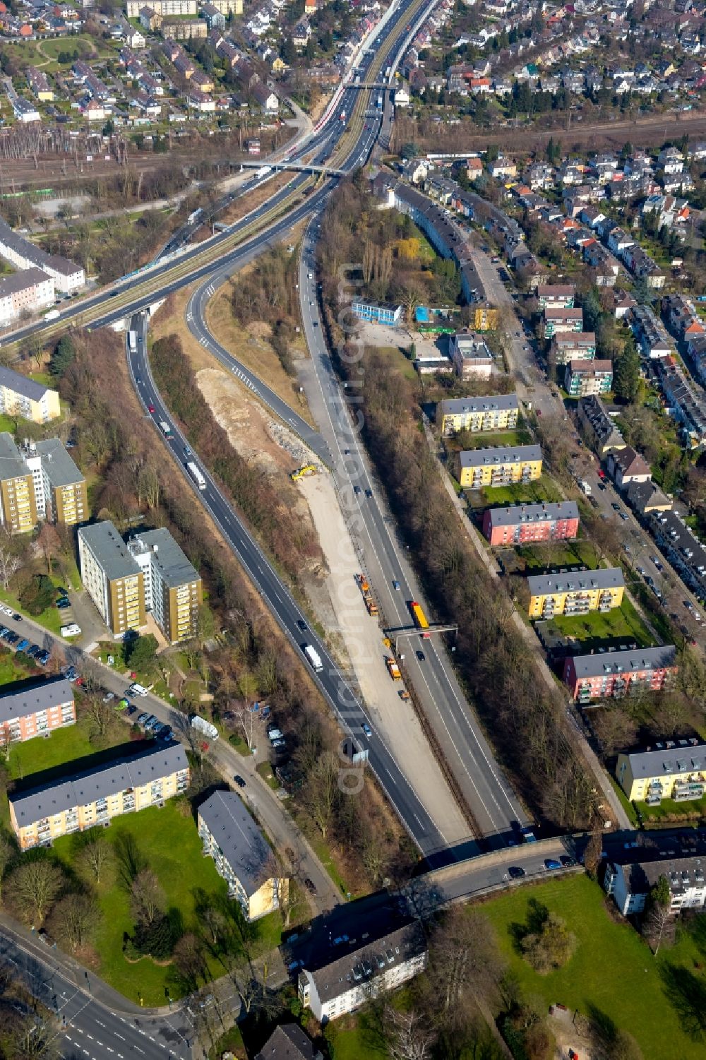 Aerial image Essen - Construction site for the expansion of traffic flow on the intersection of the motorways BAB A 52 and A 40 in Essen in the state of North Rhine-Westphalia