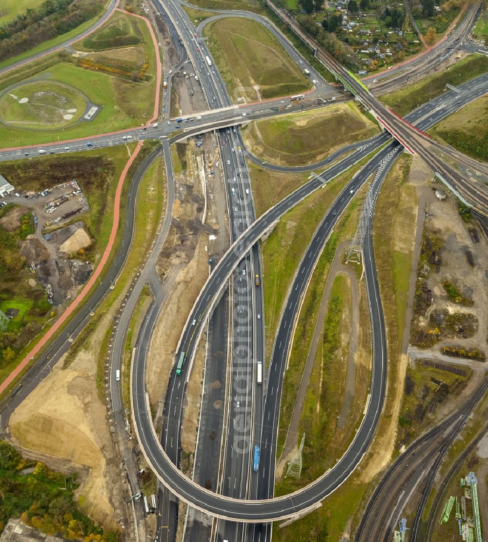 Aerial photograph Bochum - Construction site at junction Bochum-West between the A40 motorway and the planned A448 in Bochum in North Rhine-Westphalia