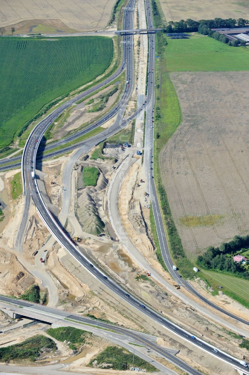 Schwanebeck from the bird's eye view: View of the construction site at the motorway junction Barnim