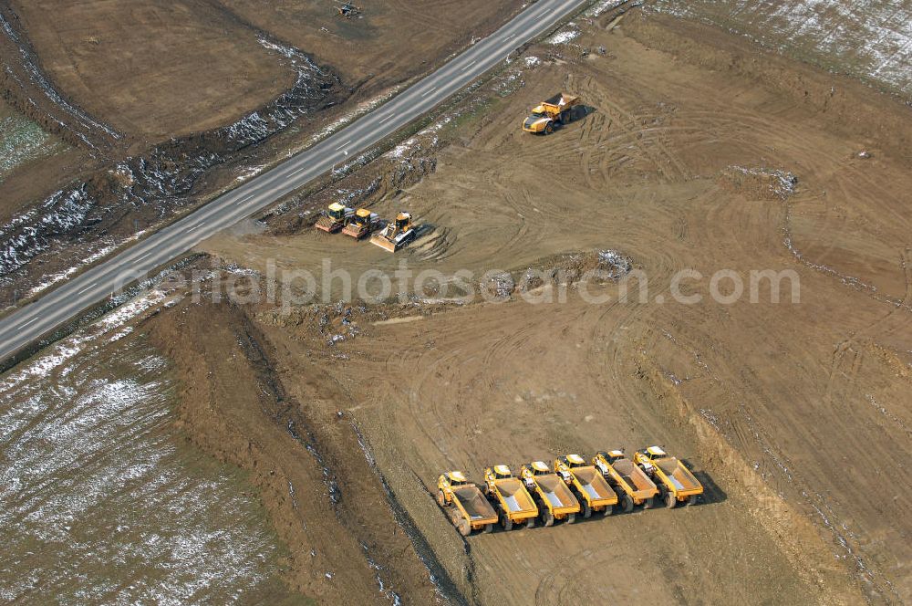 Eisenach from the bird's eye view: Neubautrasse der BAB A 4 - Umfahrung Hörselberge in Thüringen bei Eisenach. Im September 2007 hat das Bieterkonsortium VINCI Concessions / Hochtief PPP (50/50) den Zuschlag für das A-Modell BAB A 4 Umfahrung Hörselberge (km 238,5 bis km 283,2) erhalten. Die bei diesem Projekt auf der Bauausführungsebene gegründete Arbeitsgemeinschaft wird von der EUROVIA Infra GmbH angeführt, des Weiteren sind hier die Unternehmen Hochtief, Strassing Limes und Rädlinger beteiligt. Durchgeführt werden die im Zuge dieses Projektes notwendigen Arbeiten unter an derem von den Mitarbeitern der Niederlassung Weimar der EUROVIA Verkehrsbau Union sowie der Niederlassungen Abbruch und Erdbau, Betonstraßenbau, Ingenieurbau und TECO Schallschutz der EUROVIA Beton.