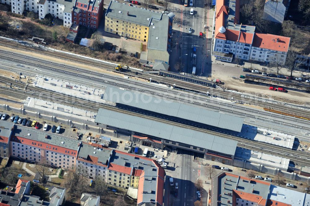 Aerial image Berlin - Baumschulenweg - Blick auf den fast fertigen S-Bahnhof Berlin-Baumschulenweg. Der Um- und Ausbau ist ein Projekt der EUROVIA Infra GmbH. View onto the construction area at the city railway station in Treptow-Köpenick.