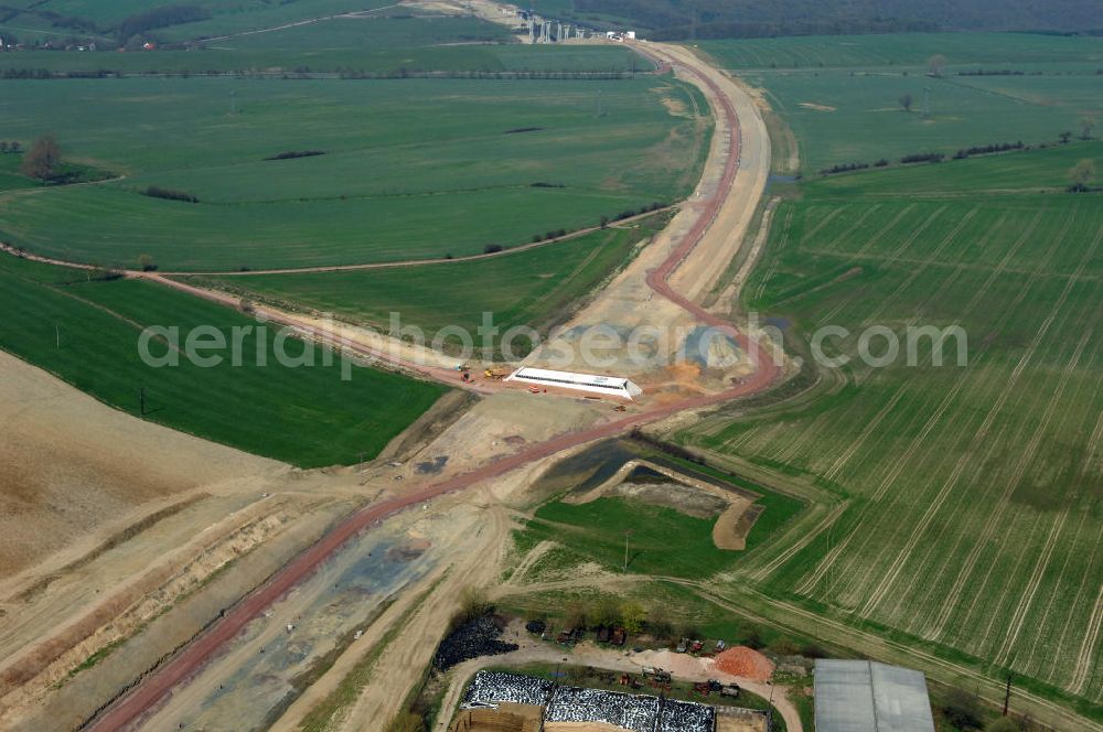 Aerial image Hastrungsfeld - Blick auf die Baustelle der A4 mit einer Unterführung bei Hastrungsfeld. Der Neubau ist Teil des Projekt Nordverlegung / Umfahrung Hörselberge der Autobahn E40 / A4 in Thüringen bei Eisenach. Durchgeführt werden die im Zuge dieses Projektes notwendigen Arbeiten unter an derem von den Mitarbeitern der Niederlassung Weimar der EUROVIA Verkehrsbau Union sowie der Niederlassungen Abbruch und Erdbau, Betonstraßenbau, Ingenieurbau und TECO Schallschutz der EUROVIA Beton sowie der DEGES.