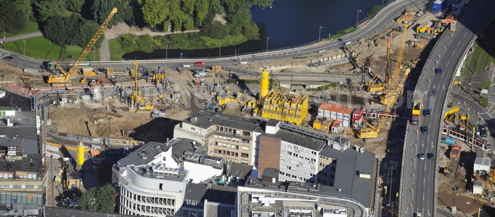 Düsseldorf from above - Baustelle vom Kö-Bogen / der U-Bahn-Strecke Wehrhahnlinie am Jan-Wellem-Platz / Stadtsee Landskrone in Düsseldorf-Stadtbezirk 01 im Ortsteil Stadtmitte. Construction area of the Kö-Bogen / the metro line Wehrhahnlinie at the place Jan Wellem Platz / the sea Landskrone in Düsseldorf-Stadtbezirk 01 in the district Stadtmitte.