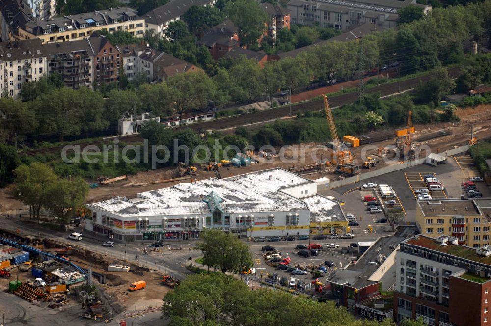 Aerial photograph Köln - Blick auf die Baustelle an der Bonner Straße. Die Bonner Straße wird zwischen dem Chlodwigplatz und dem Anschlusspunkt der zweiten Baustufe der Nord-Süd-Stadtbahn neu gestaltet. Projektleiter der Nord-Süd-Stadtbahn ist Rolf Papst vom KVB, Baudezernent ist Bernd Streitberger. Kontakt Kölner Verkehrsbetriebe (KVB): Tel. +49(0)221 5474780, Email: info@nord-sued-stadtbahn.de