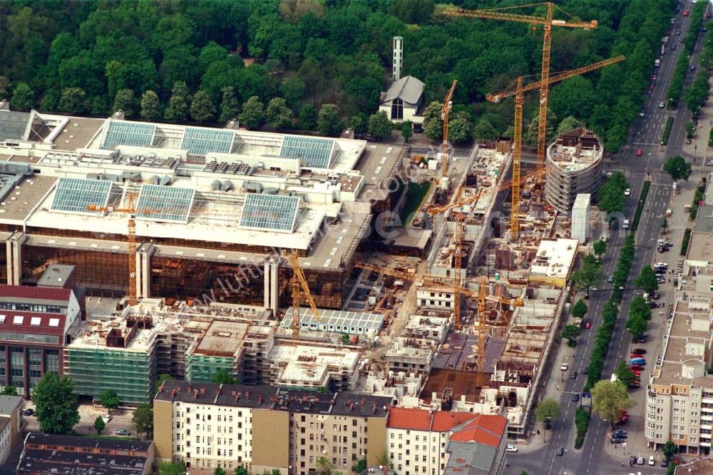 Aerial image Berlin / Wedding - Baustelle Büro- und Industriekomplex in der Brunnenstraße in Berlin-Wedding. Datum: 1995