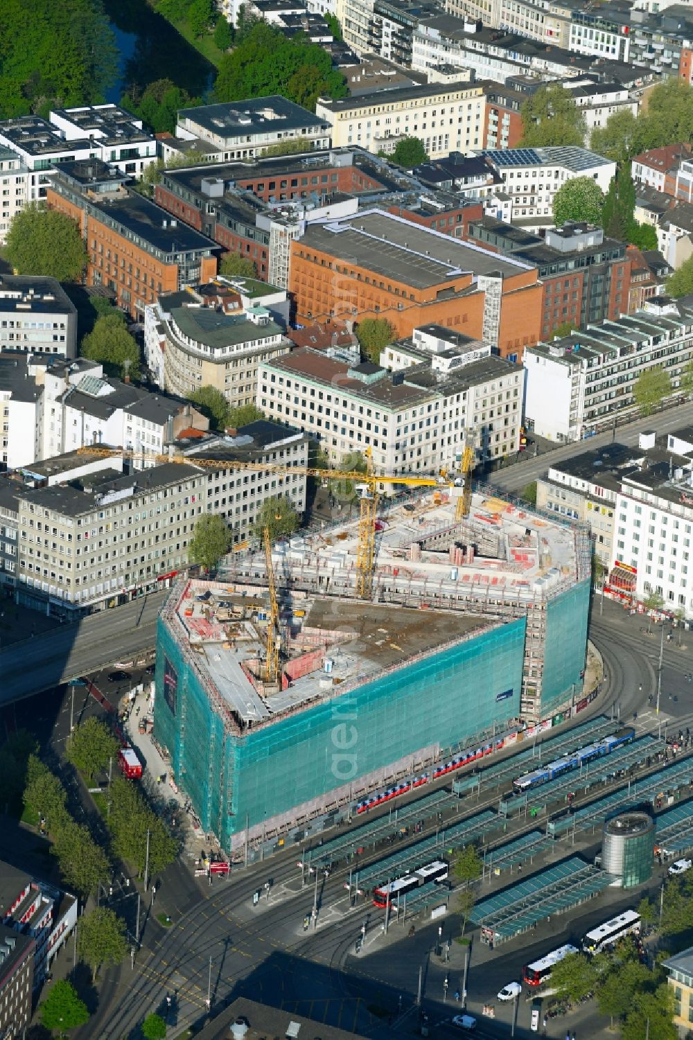 Bremen from the bird's eye view: Building site office building Bahnhofstrasse corner Herdentorsteinweg in Bremen, Germany