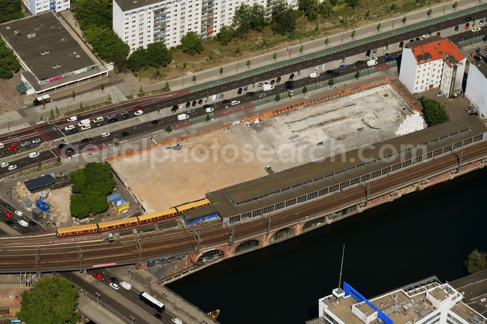 Berlin from the bird's eye view: Building site office building JAHO on Holzmarktstrasse on S-Bahnhof Jannowitzbruecke in Berlin, Germany