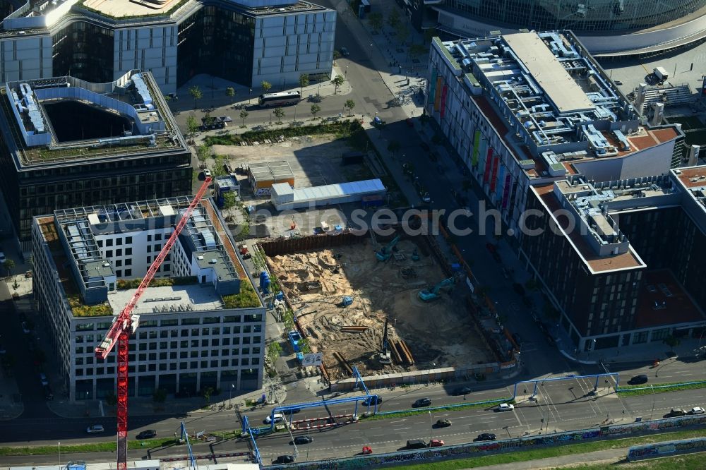 Aerial image Berlin - Building site office building Muehlenstrasse - Mildred-Harnack-Strasse - Valeska-Gert-Strasse in the district Friedrichshain in Berlin, Germany