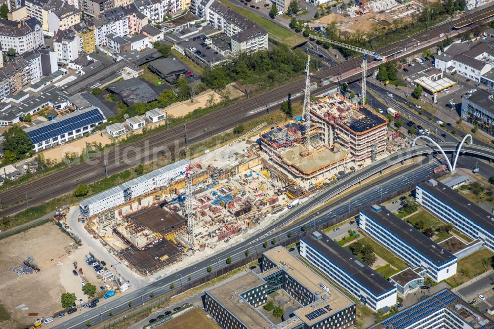 Düsseldorf from the bird's eye view: Building site office building Mizal Offices Visions on Campus of CODIC DEVELOPMENT GMBH on Plockstrasse in Duesseldorf in the state North Rhine-Westphalia, Germany