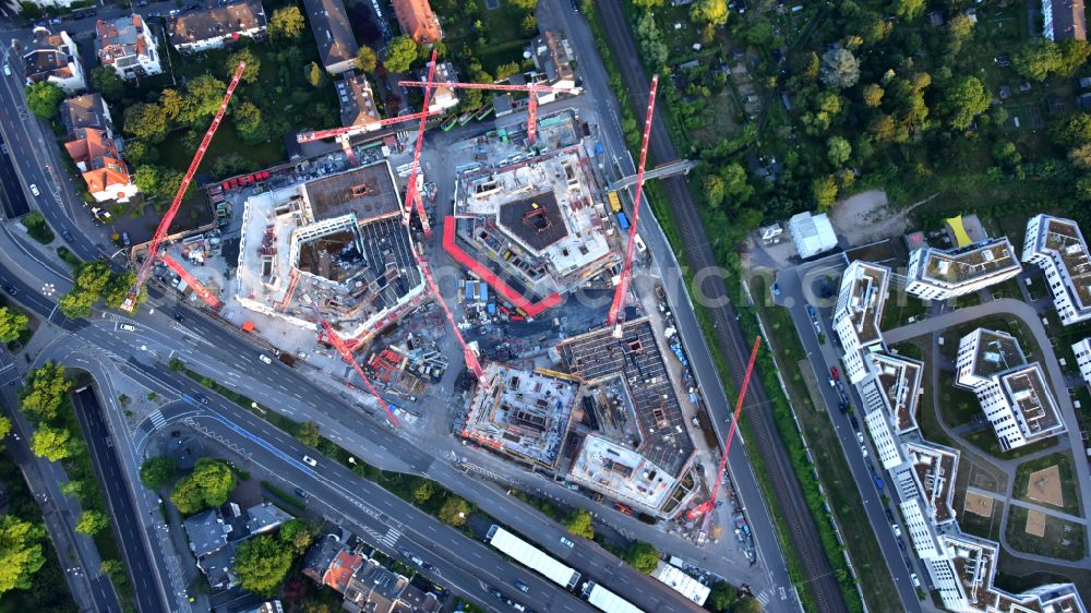 Bonn from the bird's eye view: Building site office building Neuer Kanzlerplatz on Kaiserstrasse - Reuterstrasse in the district Gronau in Bonn, in the state North Rhine-Westphalia, Germany