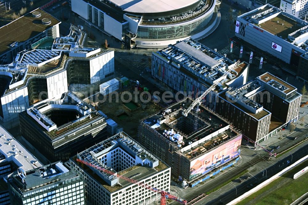 Aerial photograph Berlin - Building site office building PURE-LIVING:BERLIN on street Muehlenstrasse - Mildred-Harnack-Strasse - Valeska-Gert-Strasse in the district Friedrichshain in Berlin, Germany