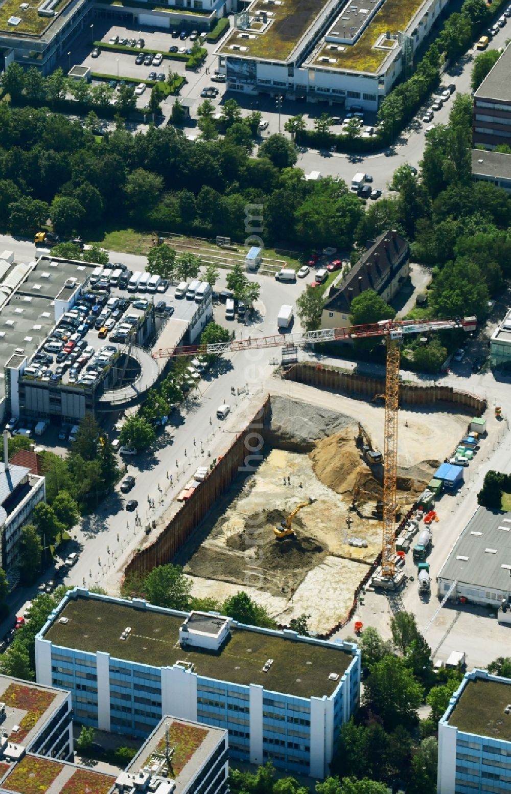 München from the bird's eye view: Building site office building on Taunusstrasse in Munich in the state Bavaria, Germany