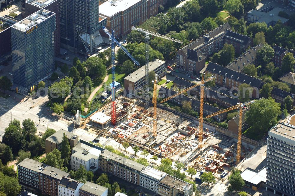 Hamburg from above - Blick auf eine Baustelle eines Büro- und Geschäftsgebäude in Sankt Georg, Anschrift: Steindamm 90-106. Ansprechpartner: CORPUS SIREO, Asset Management GmbH, An der Welle 3, 60322 Frankfurt am Main, Tel. +49(0)69 48005 0, Fax +49(0)69 48005 102, Email: frankfurt@corpussireo.com