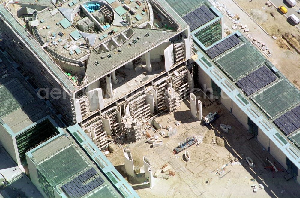 Aerial photograph Berlin - Federal Chancellery between the Spree and Tiergarten Spree on the Berlin government district in the center of the German capital Berlin