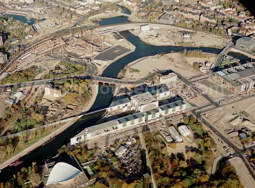 Aerial image Berlin - Tiergarten - Baustelle des Bundeskanzleramtes auf dem Spreebogen in Berlin - Tiergarten.