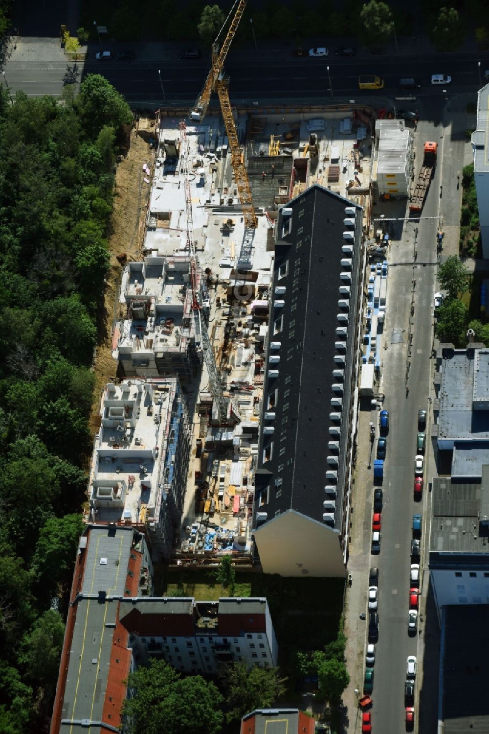 Berlin from the bird's eye view: Construction site to build a new multi-family residential complex Carree Alte Postan on Dottistrasse - Ruschetrasse in the district Lichtenberg in Berlin, Germany