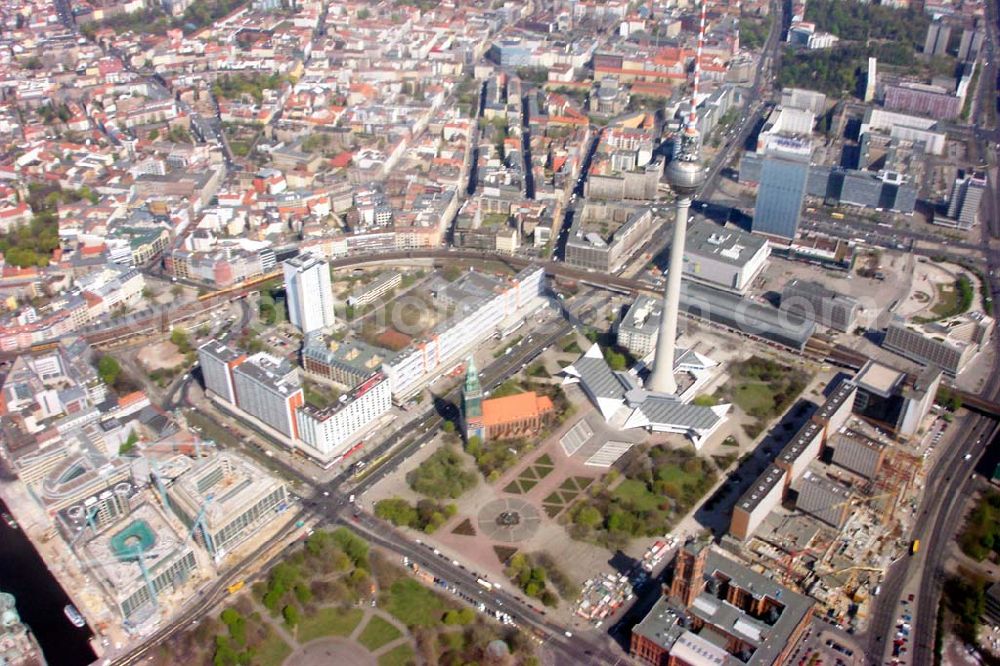 Aerial image Berlin - Baustelle Dom Aquarree und Rathauspassagen am Berliner Fernsehturm in Berlin - Mitte. Ansprechpartner: WBMI Real Estate AG Berlin Friedrichstraße 95 10117 Berlin Telefon: (030) 2471 3114 Telefax: (030) 2471 3115 Email: susanne.schmidt@wbmi.de Achim Walder: