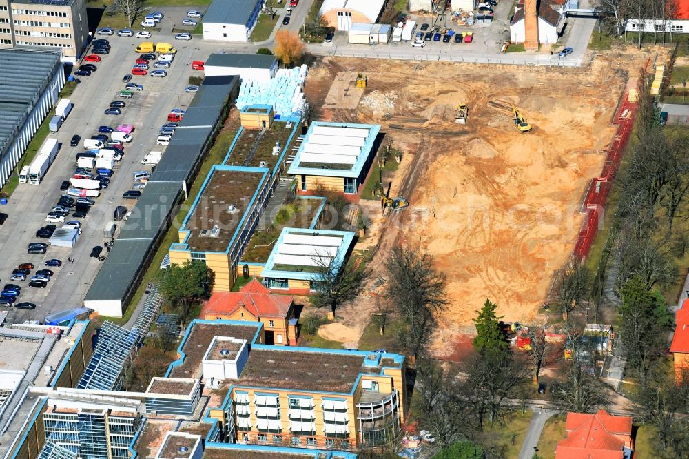 Aerial image Berlin - Construction site for a new extension to the hospital grounds Arona Klinik of UKB BG Klinikum Unfallkrankenhaus Berlin gGmbH in the district Bezirk Marzahn-Hellersdorf in Berlin