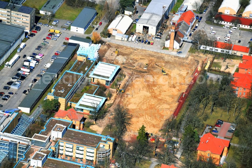 Aerial photograph Berlin - Construction site for a new extension to the hospital grounds Arona Klinik of UKB BG Klinikum Unfallkrankenhaus Berlin gGmbH in the district Bezirk Marzahn-Hellersdorf in Berlin