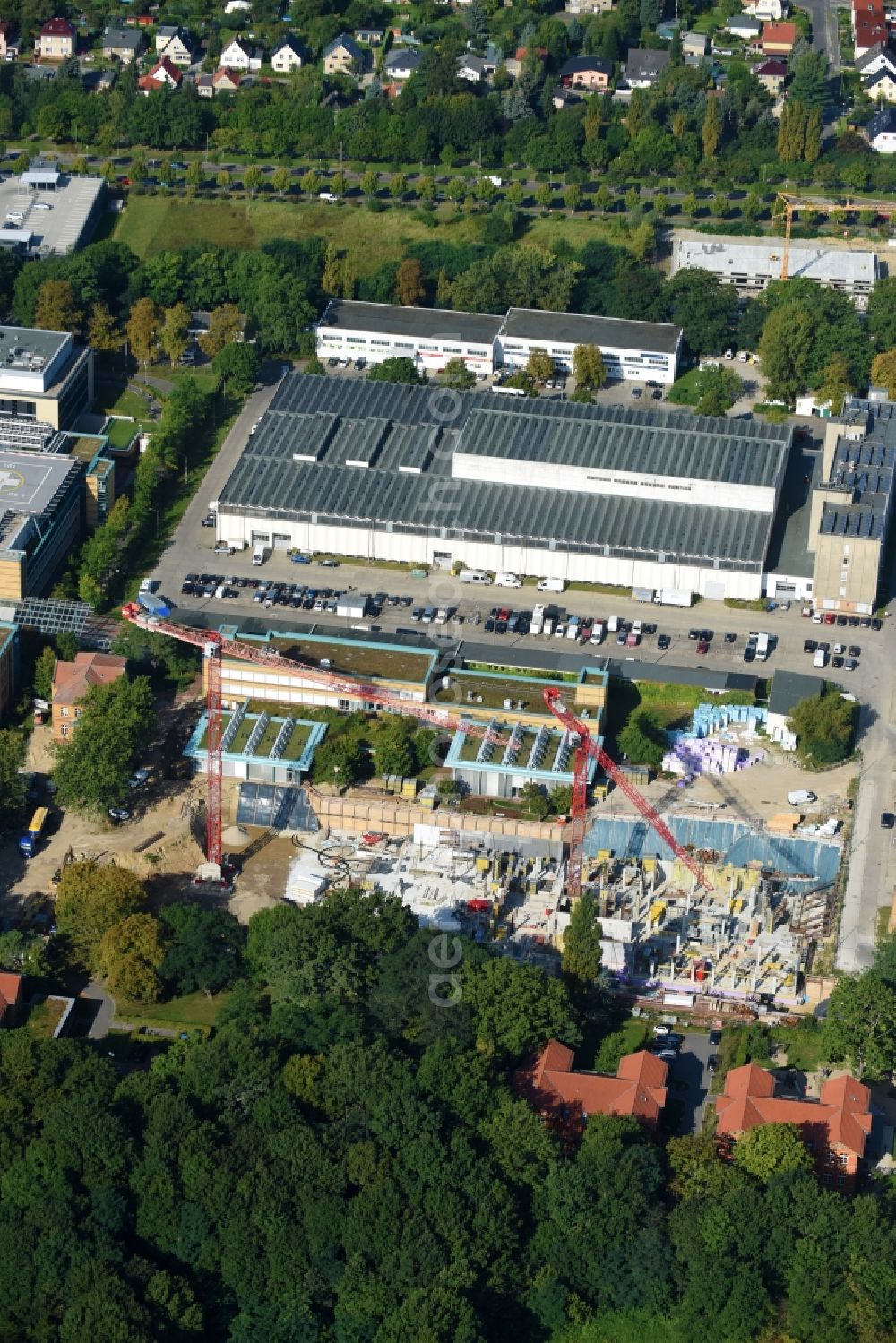 Aerial photograph Berlin - Construction site for a new extension to the hospital grounds Arona Klinik of UKB BG Klinikum Unfallkrankenhaus Berlin gGmbH in the district Bezirk Marzahn-Hellersdorf in Berlin